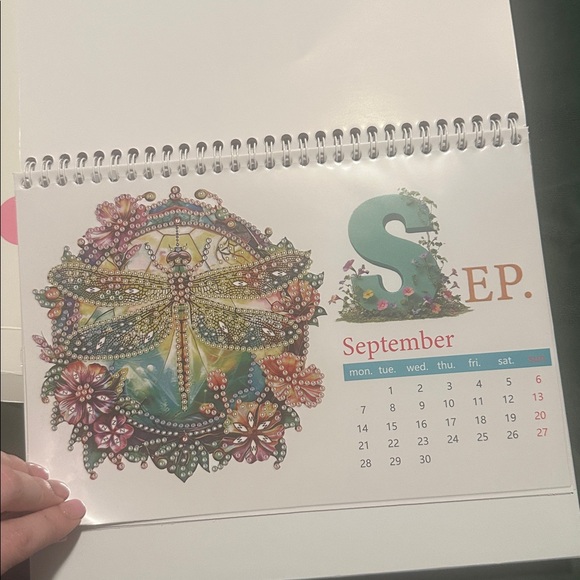 Diamond Art Desk Calendar 2026 – DIY Standing Flip Monthly Calendar For Home - Picture 11 of 14
